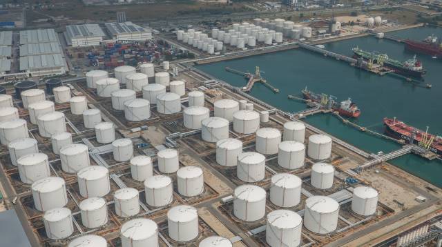 Vopak Considers Expanding Ammonia Storage at Port of Singapore ...