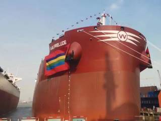 CSSC Chengxi delivered the first 82,000 DWT bulk carrier to AAI