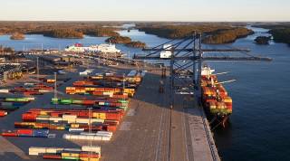 Ports of Stockholm shows increasing passenger numbers and high goods volumes, despite declining economy
