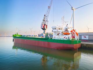 Erik Thun Takes Delivery of MV Baltic Crystal