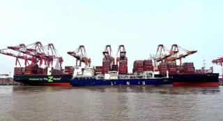 SSES and Avenir LNG have successfully delivered bonded LNG to ZIM's first LNG-fueled containership in Yangshan Port