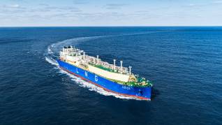 The World’s Largest Shallow-water LNG Carrier “Dapeng Princess” Surveyed by CCS was successfully delivered