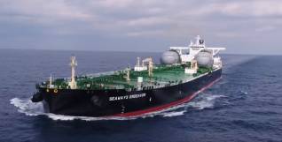 International Seaways welcomes first dual-fuel LNG VLCC for charter with Shell