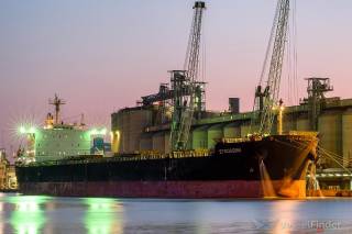 Safe Bulkers Announces Sale of one Panamax Class Dry-bulk Vessel
