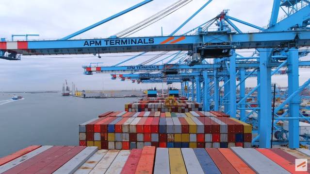 APM Terminals Maasvlakte II has achieved an amazing record of 256