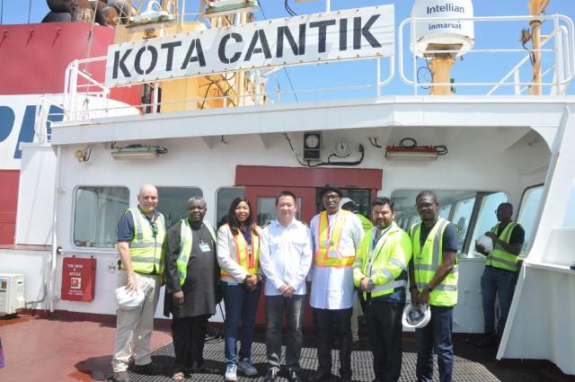 APM Terminals receives largest ever containership to berth in Apapa ...