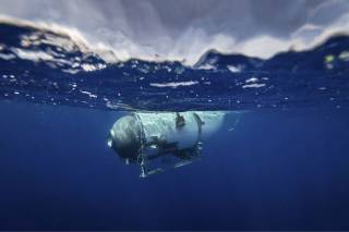 Updates on the missing OceanGate submarine looking at Titanic wreckage (Video)