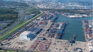 Rotterdam Shortsea Terminals (RST) and Samskip Join Forces To Launch First Shore Power Green Initiative