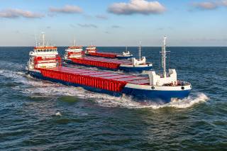 Damen Shipyards and Feyz Group sign contract for three new Damen Combi Freighters 3850