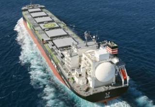 World's First LNG-fueled Panamax Commences Operation