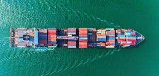 Hapag-Lloyd, Maersk and CMA CGM sign an agreement for alternative fuels with Nestlé