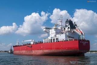 Scorpio Tankers Announces an Agreement to Sell an MR Product Tanker and the Exercise of Purchase Options on Five Ships