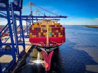 SC Ports efficiently works big ships as imports increase