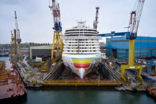 Norwegian Cruise Line and Fincantieri celebrate float out of all-new Norwegian Aqua ™