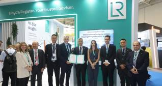 Cosco Heavy Industry and LR sign JDP for cyber-resilient bulk carrier
