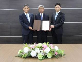 Mitsubishi Shipbuilding Receives Orders for Japan's First Methanol-Fueled RORO Cargo Ships