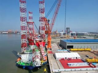 CCS: Delivery of the 1600T Wind Power Installation Platform HENG TONG HAI YUE