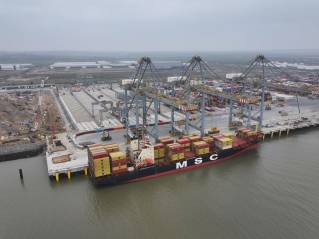 London Gateway Launches New £350m Fourth Berth with Arrival of First Ships