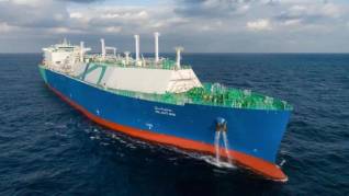 Cosco to invest in MOL’s six Q-max LNG tanker newbuilds