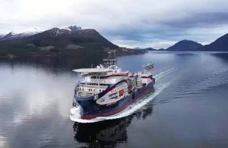 Prysmian takes delivery of advanced cable-laying vessel Monna Lisa