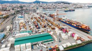 Terminales Marítimas de Vigo increases eco-efficient productivity with two Konecranes hybrid RTGs