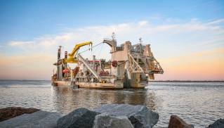 Jan De Nul builds new deep water port in Senegal