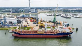 Econowind installs 4 VentoFoils on tanker MT JUTLANDIA SWAN (Uni-Tankers)