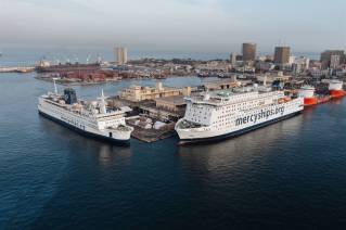 World’s largest civilian hospital ship in port in Senegal