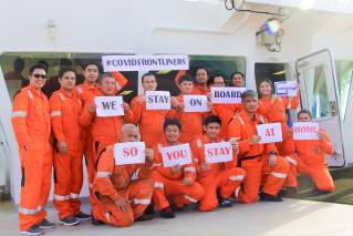 Covid: Stranded seafarers ‘must get Christmas leave’