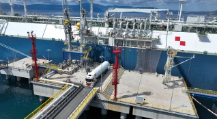 Avenir LNG Signs JCA with PPD to develop LNG truck distribution from the Krk LNG facility