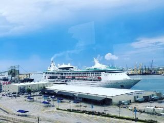 Port of Galveston signs a long-term contract with Royal Caribbean Cruises for a new $100 million cruise terminal