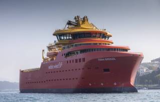 Gondan Shipbuilders: Edda Breeze sets out for sea trials