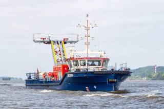 EST-Floattech: Flotte Hamburg & crew very satisfied with new hybrid FFVs
