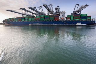 New low-sulphur bunker oil popular in Rotterdam