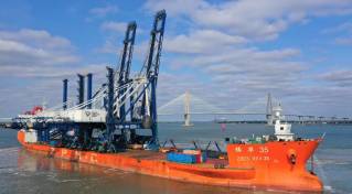 SC Ports welcomes two ship-to-shore cranes to Wando Welch Terminal