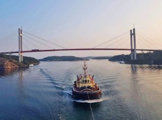 Med Marine Orders MAN 175D for Svitzer Ice-Breaking Tugs