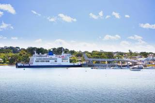 Wightlink schedules more weekend sailings