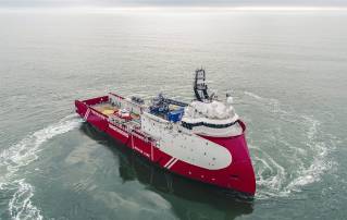 Royal Niestern Sander Signs Contract or Walk To Work Vessel Conversion