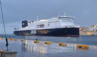 DFDS' Newbuild Aura Seaways Arrives in Europe