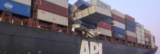 APL England Detained After Dropping Containers off Australia