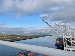 Port of Oakland trade boom: a second new vessel service in 2021