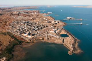 Svitzer to provide terminal towage and pilot transfer services at Woodside LNG export terminals