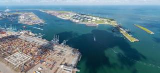 Gasunie, HES International and Vopak join forces to develop an import terminal for a hydrogen carrier in the port of Rotterdam