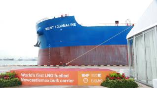 BHP and EPS welcome world’s first LNG-fuelled Newcastlemax bulk carrier for bunkering in Singapore by Shell