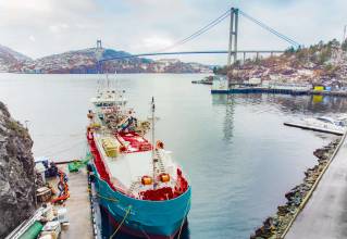Høglund Marine Solutions contributes to the conversion of Norway’s first LNG bunkering vessel
