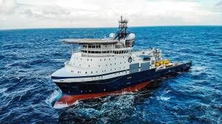 Island Victory chartered by Ocean Installer