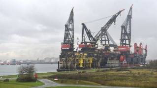 Heerema’s offshore vessels successfully plugged in on shore power