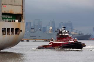 Powerful McAllister tug propelled by SCHOTTEL