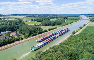 HVCC Optimises handling of Inland Waterway Ships in the Port of Hamburg