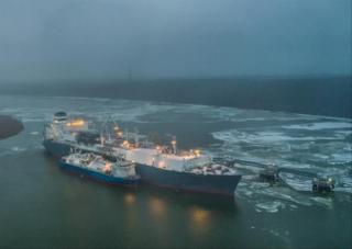 Vessel to service the LNG reloading station starts first operation in Klaipeda